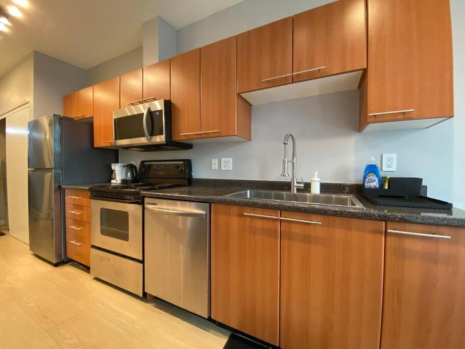 Entire Condo In Heart Of Downtown Vancouver Luaran gambar
