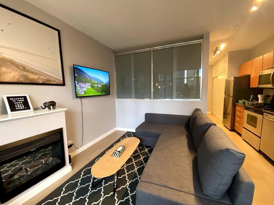 Entire Condo In Heart Of Downtown Vancouver Luaran gambar