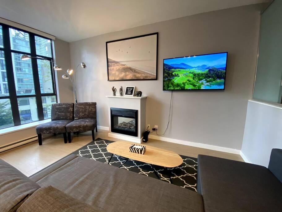 Entire Condo In Heart Of Downtown Vancouver Luaran gambar